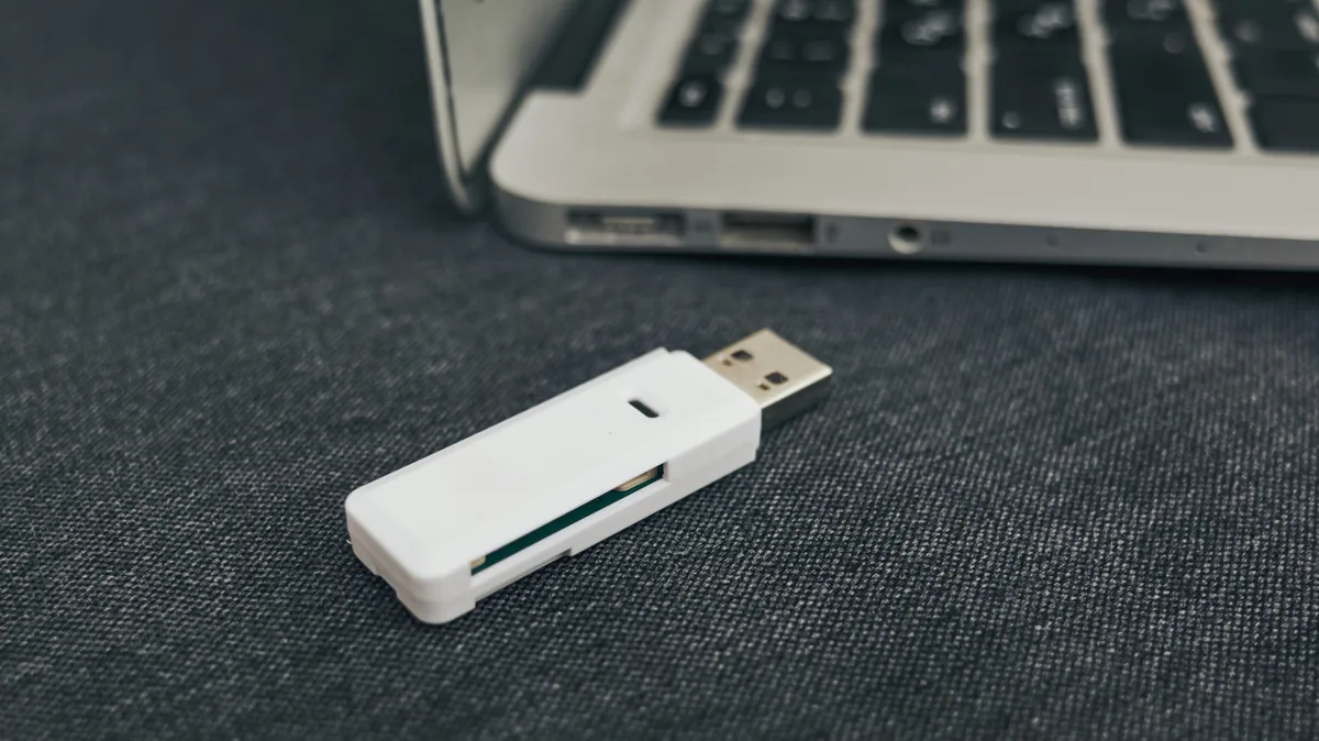 Old thumb drives may fail, risking data loss